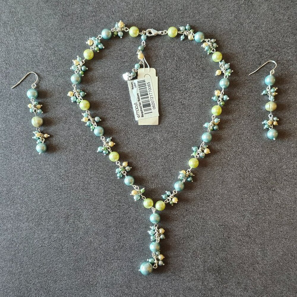 NWT Carolee Colored Clustered Pearl Necklace and Earrings